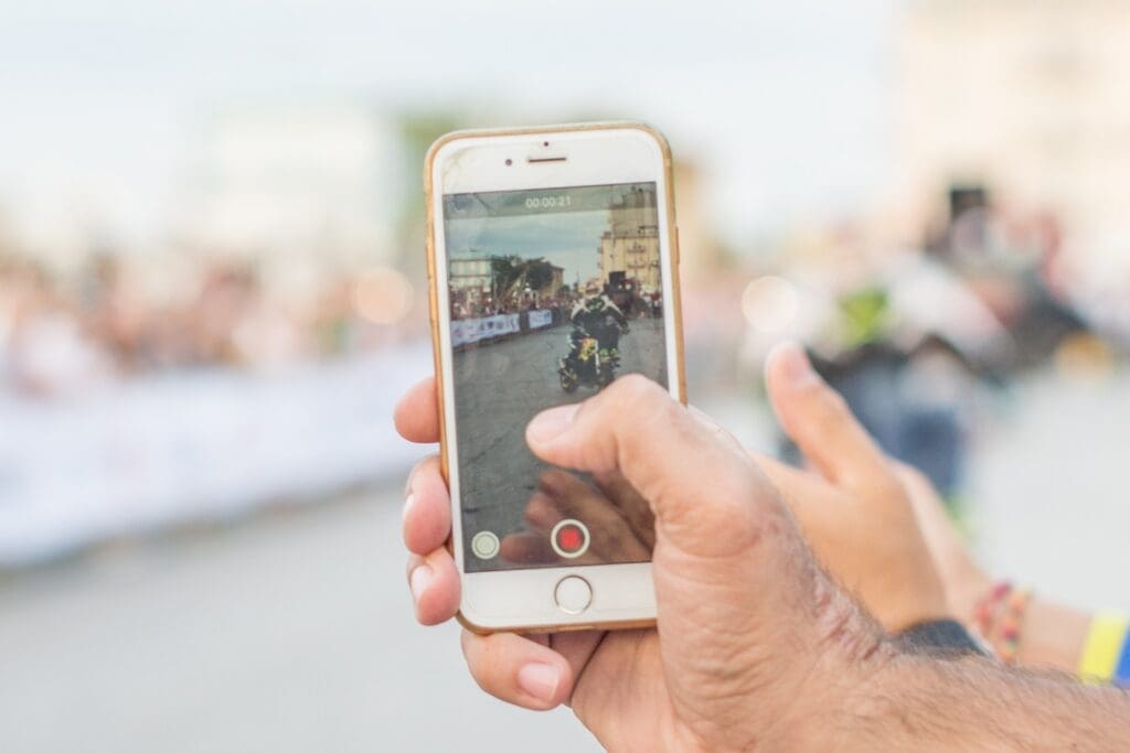 How to Shoot Great Video with your Phone for Social Media